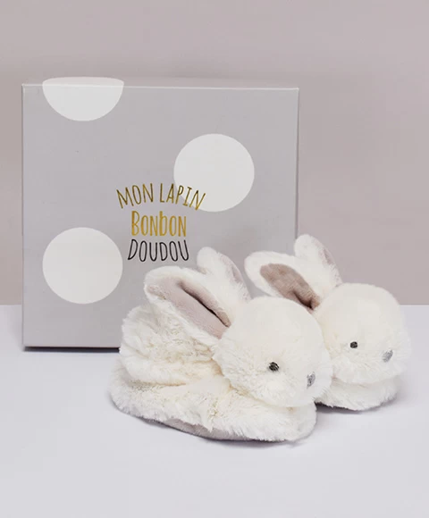 Coffret Cadeau Naissance Chaussons Lapin Taupe Avec Hochet - 0/6 Mois 1 Coffret Cadeau Naissance Chaussons Lapin Taupe Avec Hochet - 0/6 Mois