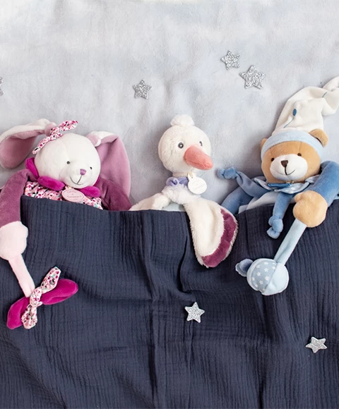 Peluche D'activités Cerise Le Lapin Rose - 30 Cm 9 Peluche D'activités Cerise Le Lapin Rose - 30 Cm – Image 9