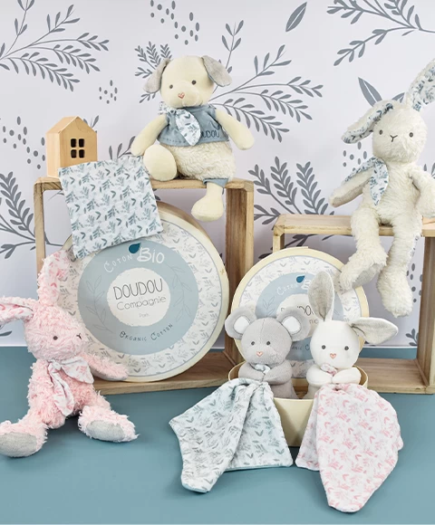 Doudou Mouchoir Lapin Rose En Coton BIO - 15 Cm 5 Doudou Mouchoir Lapin Rose En Coton BIO - 15 Cm – Image 5